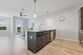 Bold 2320 I Stunning One Bedroom Modern Suite
